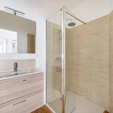 דירה Les Lofts De Saint Clair Un Balcon A Centre Ville, Marche Provencal, 4ch Avec Bureau Et Connexions Wifi Debit, Clim, 5 Smart Tv, 2 Salles D'eau, 2wc, 8 Pax Max, A Pied *