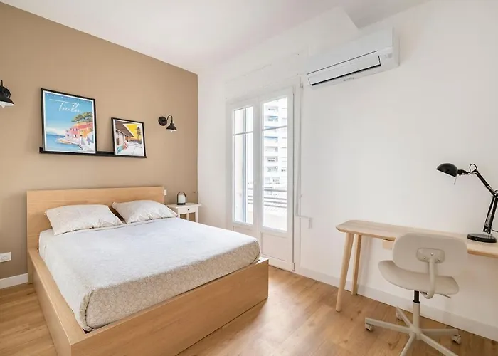 Les Lofts De Saint Clair Un Balcon A Centre Ville, Marche Provencal, 4ch Avec Bureau Et Connexions Wifi Debit, Clim, 5 Smart Tv, 2 Salles D'eau, 2wc, 8 Pax Max, A Pied Apartament *